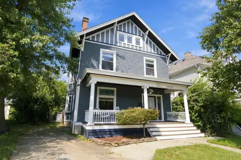 Exterior - 2830 Madison Rd, Cincinnati, OH 45209 photo 8 of 9