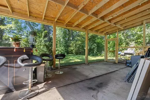 Exterior - 9287 Coogan Dr, Cincinnati, OH 45231 photo 9 of 10