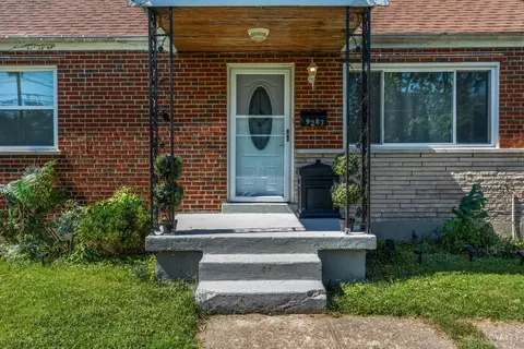 Exterior - 9287 Coogan Dr, Cincinnati, OH 45231 photo 7 of 10