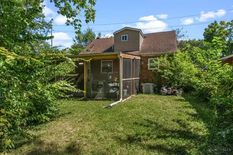 Exterior - 9287 Coogan Dr, Cincinnati, OH 45231 photo 5 of 10