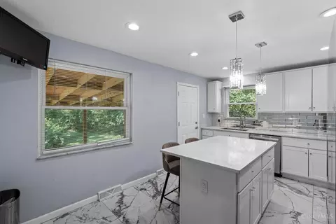 Kitchen - 9287 Coogan Dr, Cincinnati, OH 45231 photo 1 of 4