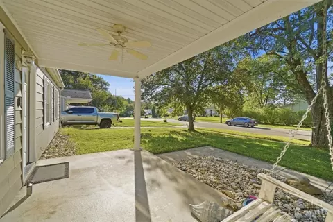 Exterior - 1062 Garnoa Dr, Cincinnati, OH 45231 photo 4 of 11