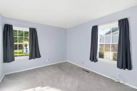 Bedroom - 1062 Garnoa Dr, Cincinnati, OH 45231 photo 1 of 6