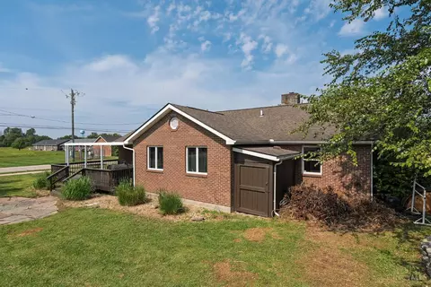 Exterior - 102 Boulder Dr, Mount Orab, OH 45154 photo 3 of 6