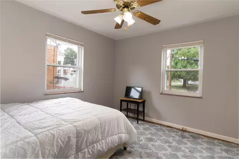 Bedroom - 1631 Marilyn Ln, Cincinnati, OH 45231 photo 3 of 4