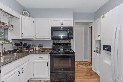 Kitchen - 7706 Gardner Rd, Georgetown, OH 45121 photo 2 of 3