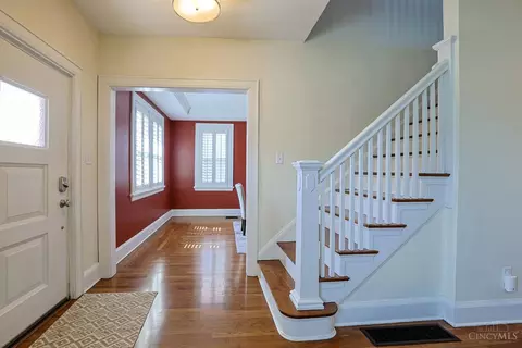 Entry Way - 3004 Springer Ave, Cincinnati, OH 45208 photo 1 of 4