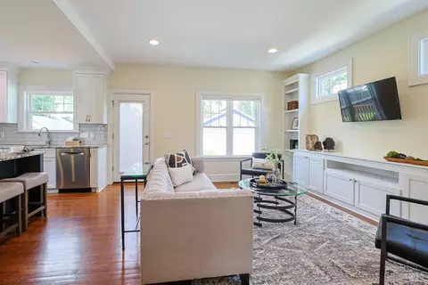 Living - 3004 Springer Ave, Cincinnati, OH 45208 photo 4 of 5