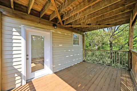 Exterior - 1020 Parkson Pl, Cincinnati, OH 45204 photo 7 of 17