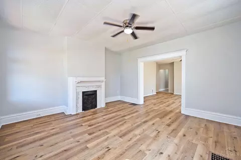 Living - 1020 Parkson Pl, Cincinnati, OH 45204 photo 1 of 11