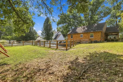 Exterior - 5596 Sidney Rd, Cincinnati, OH 45238 photo 8 of 12