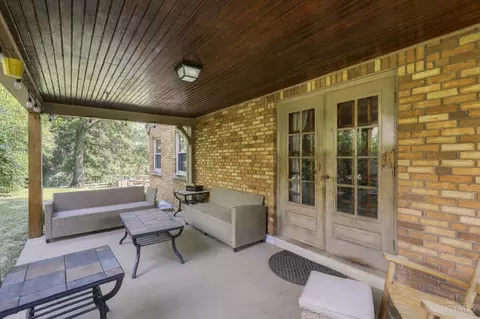 Exterior - 5596 Sidney Rd, Cincinnati, OH 45238 photo 4 of 12