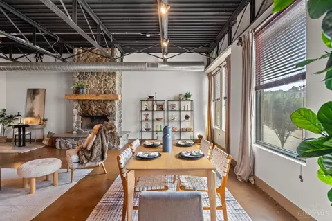 Dining - 512 Reading Rd, Cincinnati, OH 45202 photo 3 of 3