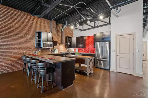 Kitchen - 512 Reading Rd, Cincinnati, OH 45202 photo 2 of 4