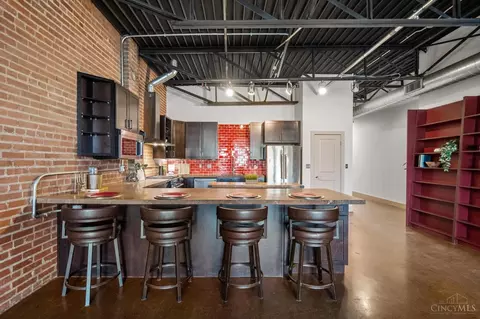 Kitchen - 512 Reading Rd, Cincinnati, OH 45202 photo 3 of 4