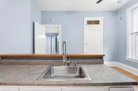 Kitchen - 116 Parker St, Cincinnati, OH 45219 photo 4 of 14