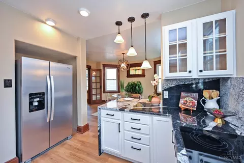 Kitchen - 3417 Algona Pl, Cincinnati, OH 45207 photo 7 of 9