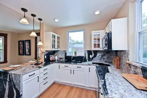 Kitchen - 3417 Algona Pl, Cincinnati, OH 45207 photo 4 of 9