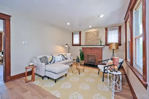 Living - 3417 Algona Pl, Cincinnati, OH 45207 photo 1 of 4