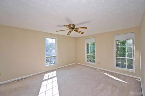 Bedroom - 8081 Hetz Dr, Cincinnati, OH 45242 photo 2 of 5