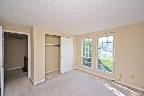 Bedroom - 8081 Hetz Dr, Cincinnati, OH 45242 photo 4 of 5