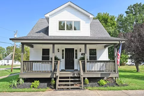 316 3rd St, Moscow, OH 45153