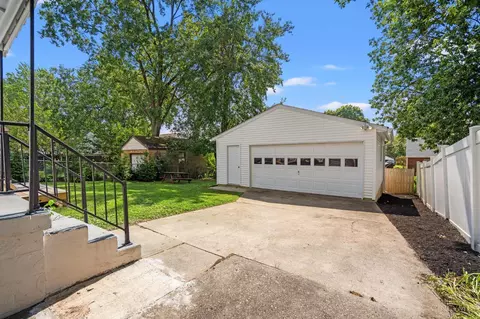 Exterior - 7817 Maple Leaf Dr, Madeira, OH 45243 photo 5 of 10