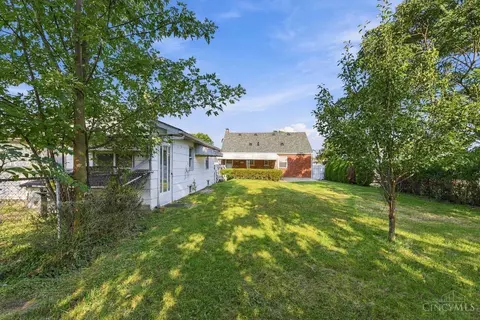 Exterior - 8532 Darnell Ave, Cincinnati, OH 45236 photo 8 of 10