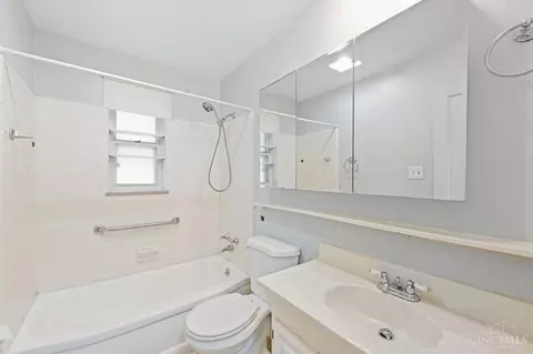 Bath - 8532 Darnell Ave, Cincinnati, OH 45236 photo 1 of 4