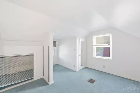 Bedroom - 8532 Darnell Ave, Cincinnati, OH 45236 photo 8 of 9