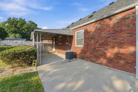 Exterior - 8532 Darnell Ave, Cincinnati, OH 45236 photo 6 of 10