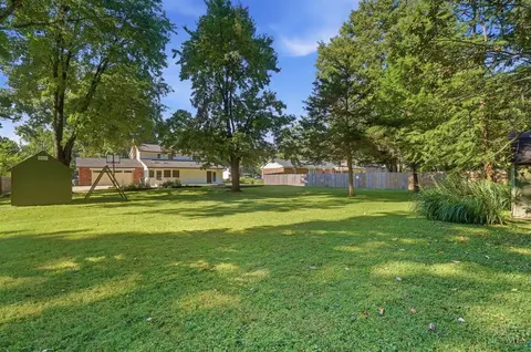 Exterior - 9022 Foxhunter Ln, Cincinnati, OH 45242 photo 10 of 14