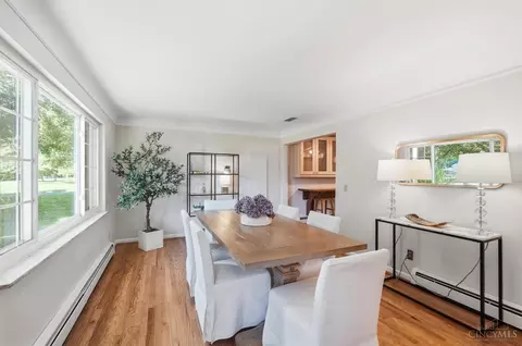 Dining - 9022 Foxhunter Ln, Cincinnati, OH 45242 photo 2 of 4