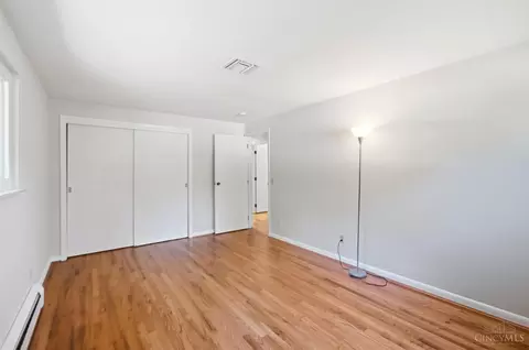 Bedroom - 9022 Foxhunter Ln, Cincinnati, OH 45242 photo 5 of 9