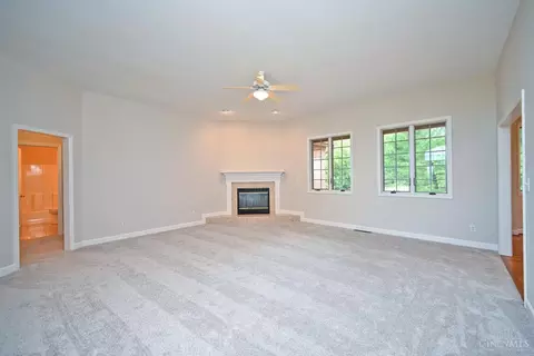 Living - 5474 Chancellor Ln, Morrow, OH 45152 photo 2 of 3
