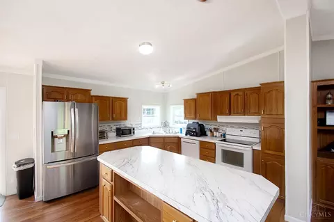 Kitchen - 2256 Dean Rd, Bethel, OH 45106 photo 3 of 3