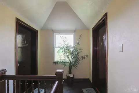 Entry Way - 2251 Harrison Ave, Cincinnati, OH 45211 photo 6 of 7