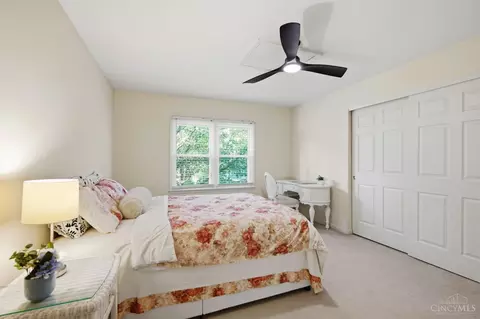 Bedroom - 6865 Fox Hill Ln, Cincinnati, OH 45236 photo 6 of 9