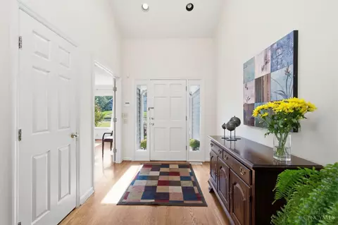 Entry Way - 6865 Fox Hill Ln, Cincinnati, OH 45236 photo 1 of 5