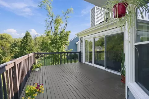 Exterior - 6865 Fox Hill Ln, Cincinnati, OH 45236 photo 2 of 11