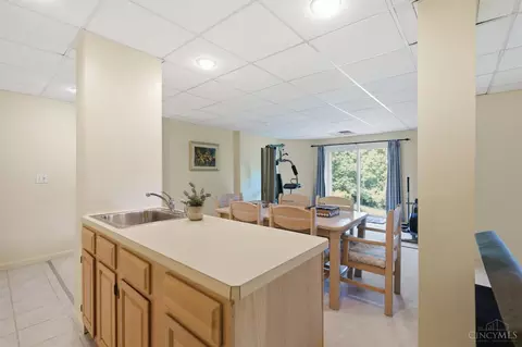 Dining - 6865 Fox Hill Ln, Cincinnati, OH 45236 photo 7 of 7