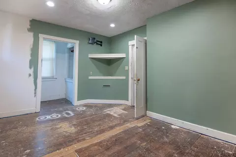 Bedroom - 1706 Wyoming Ave, Cincinnati, OH 45205 photo 6 of 6
