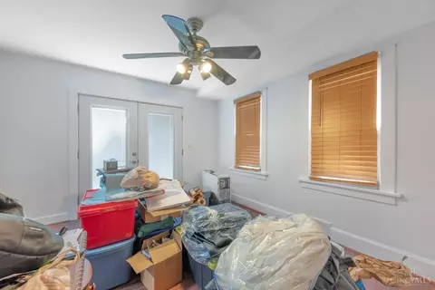 Bedroom - 1706 Wyoming Ave, Cincinnati, OH 45205 photo 1 of 6
