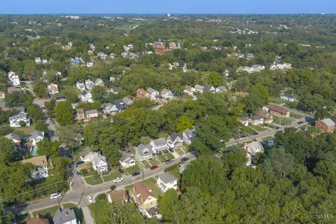 View/Area - 1706 Wyoming Ave, Cincinnati, OH 45205 photo 2 of 3