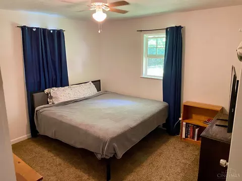 Bedroom - 5389 Maple Grove Ave, Blanchester, OH 45107 photo 2 of 7