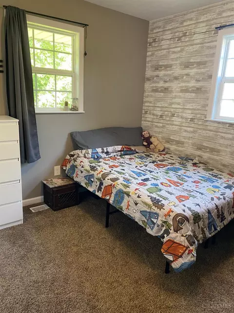 Bedroom - 5389 Maple Grove Ave, Blanchester, OH 45107 photo 4 of 7