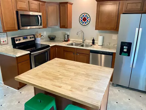 Kitchen - 5389 Maple Grove Ave, Blanchester, OH 45107 photo 1 of 2