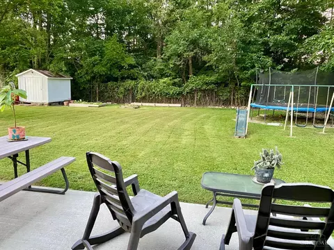 Exterior - 5389 Maple Grove Ave, Blanchester, OH 45107 photo 2 of 2