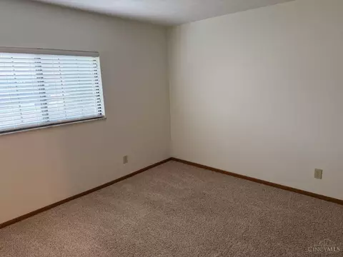 Bedroom - 3971 School Section Rd, Cincinnati, OH 45211 photo 1 of 2