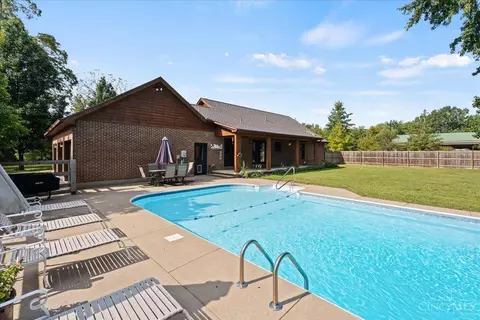 Exterior - 3074 Quitter Rd, Williamsburg, OH 45176 photo 5 of 11